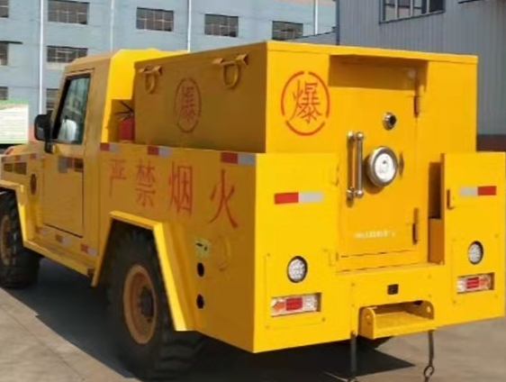 江口凯龙爆破器材运输车：保障爆破任务的安全运行